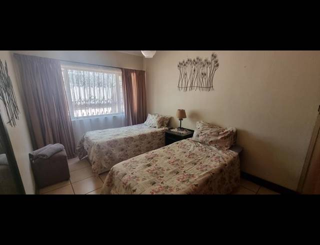 4 BEDROOM HOUSE FOR SALE IN ARCADIA